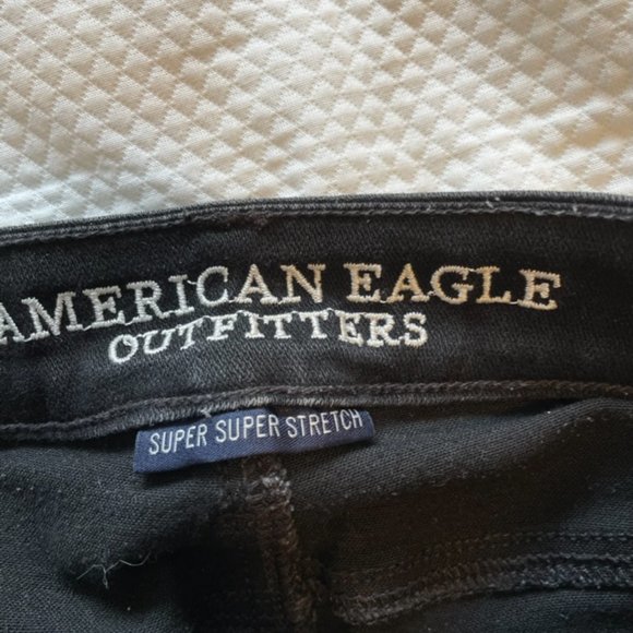 American Eagle Hi Rise Distressed Jeggings - Picture 4 of 5